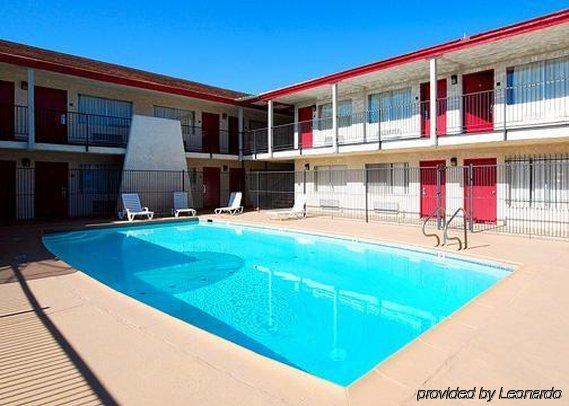 Econo Lodge Тусон Екстериор снимка