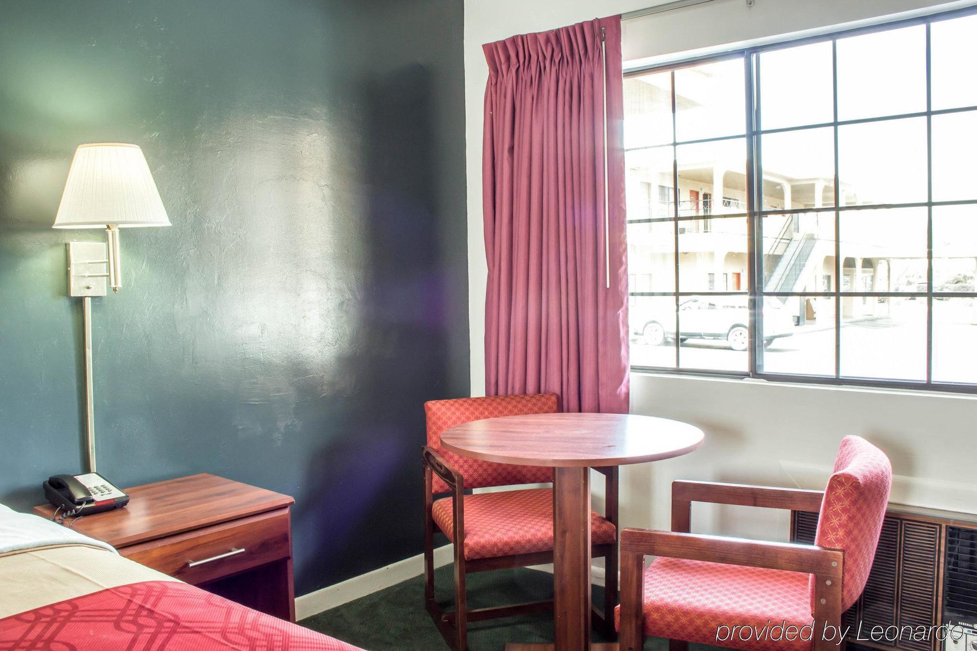 Econo Lodge Тусон Екстериор снимка