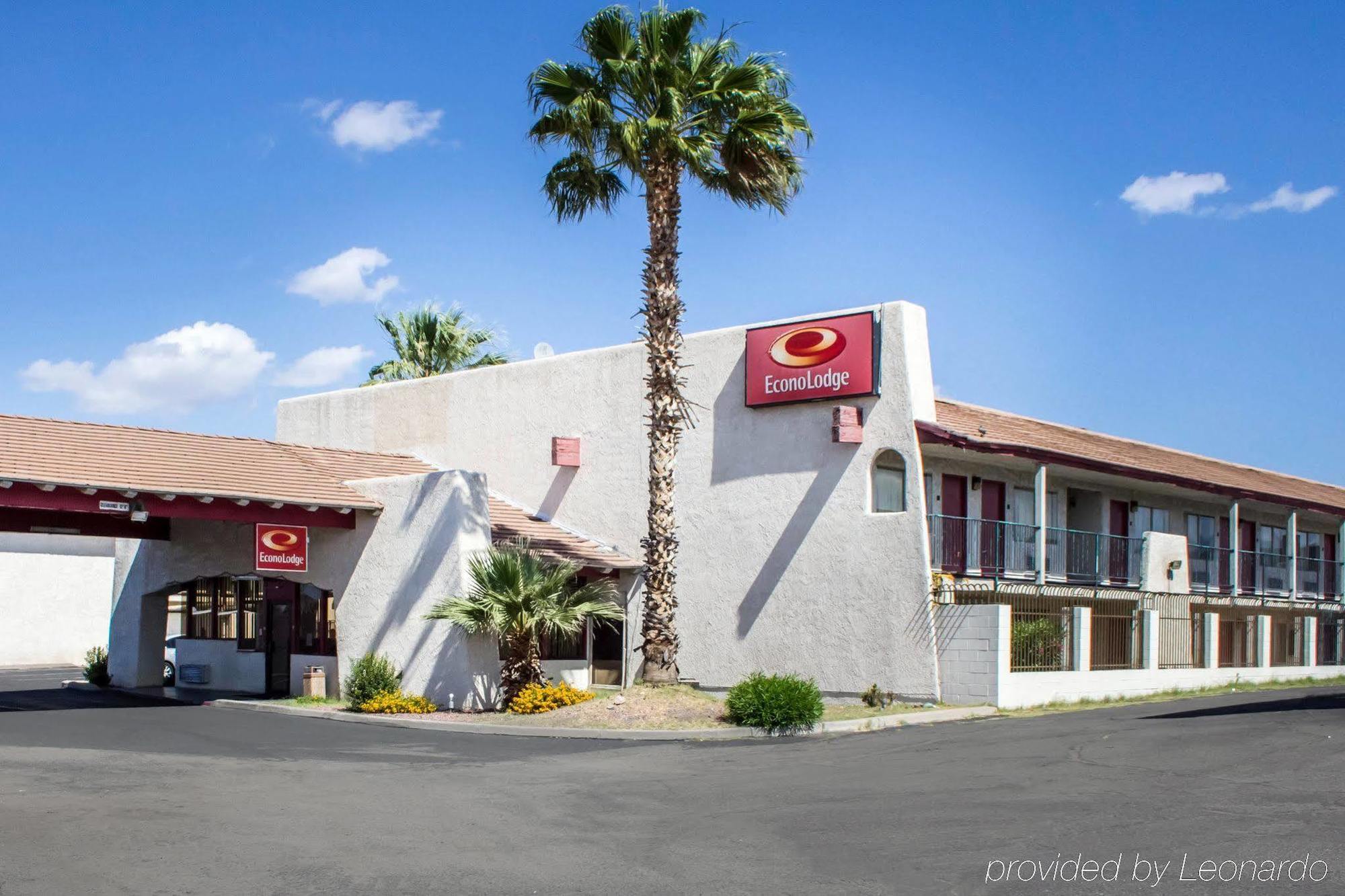 Econo Lodge Тусон Екстериор снимка