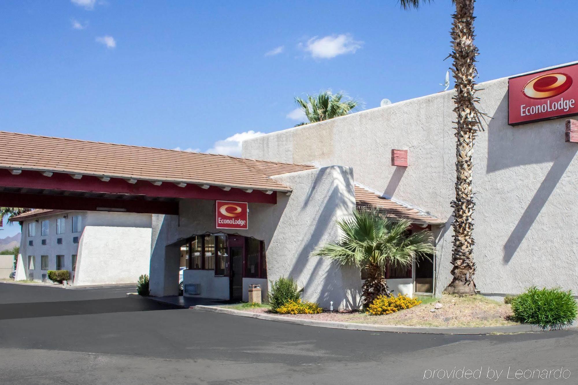 Econo Lodge Тусон Екстериор снимка