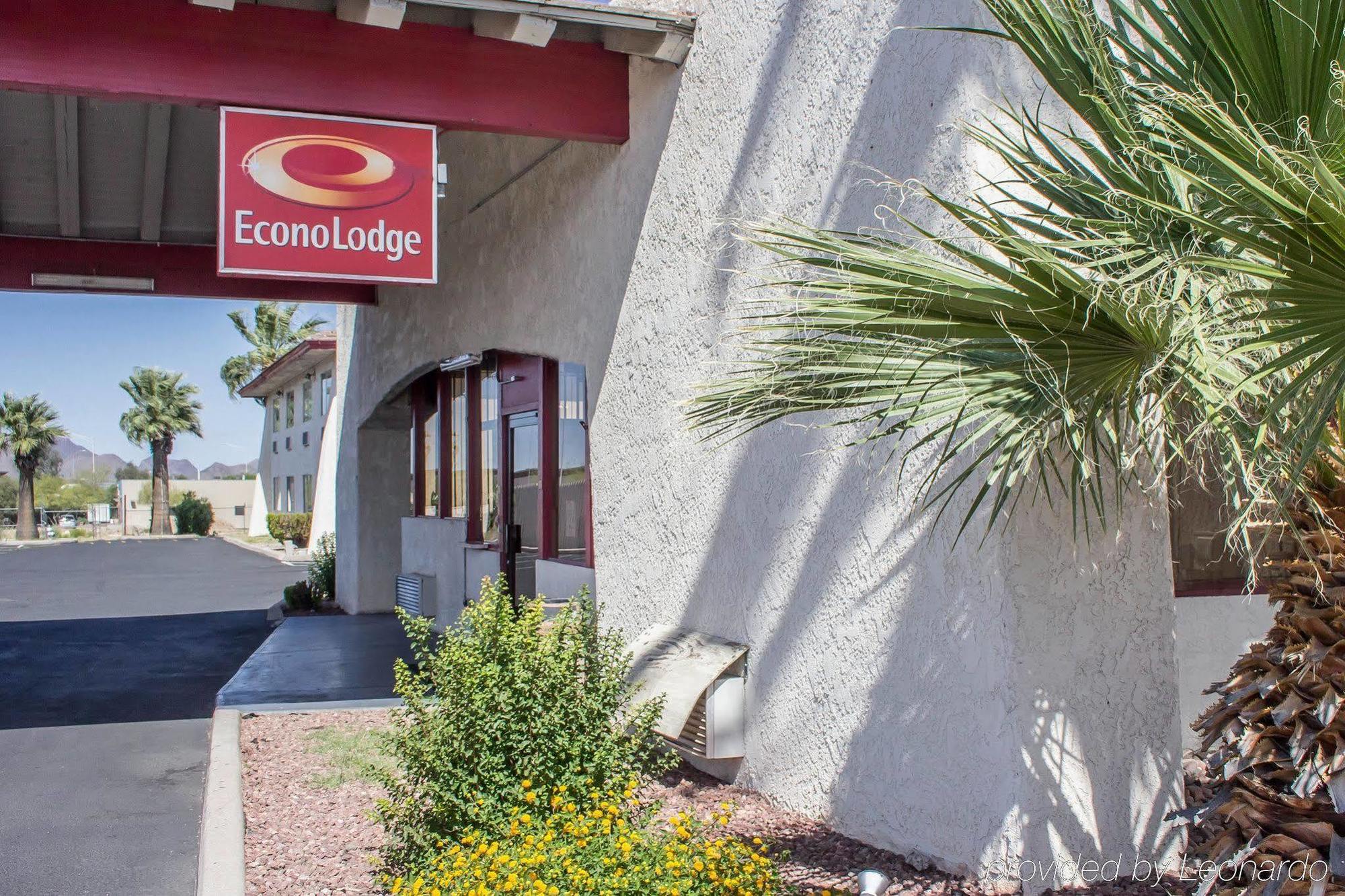 Econo Lodge Тусон Екстериор снимка