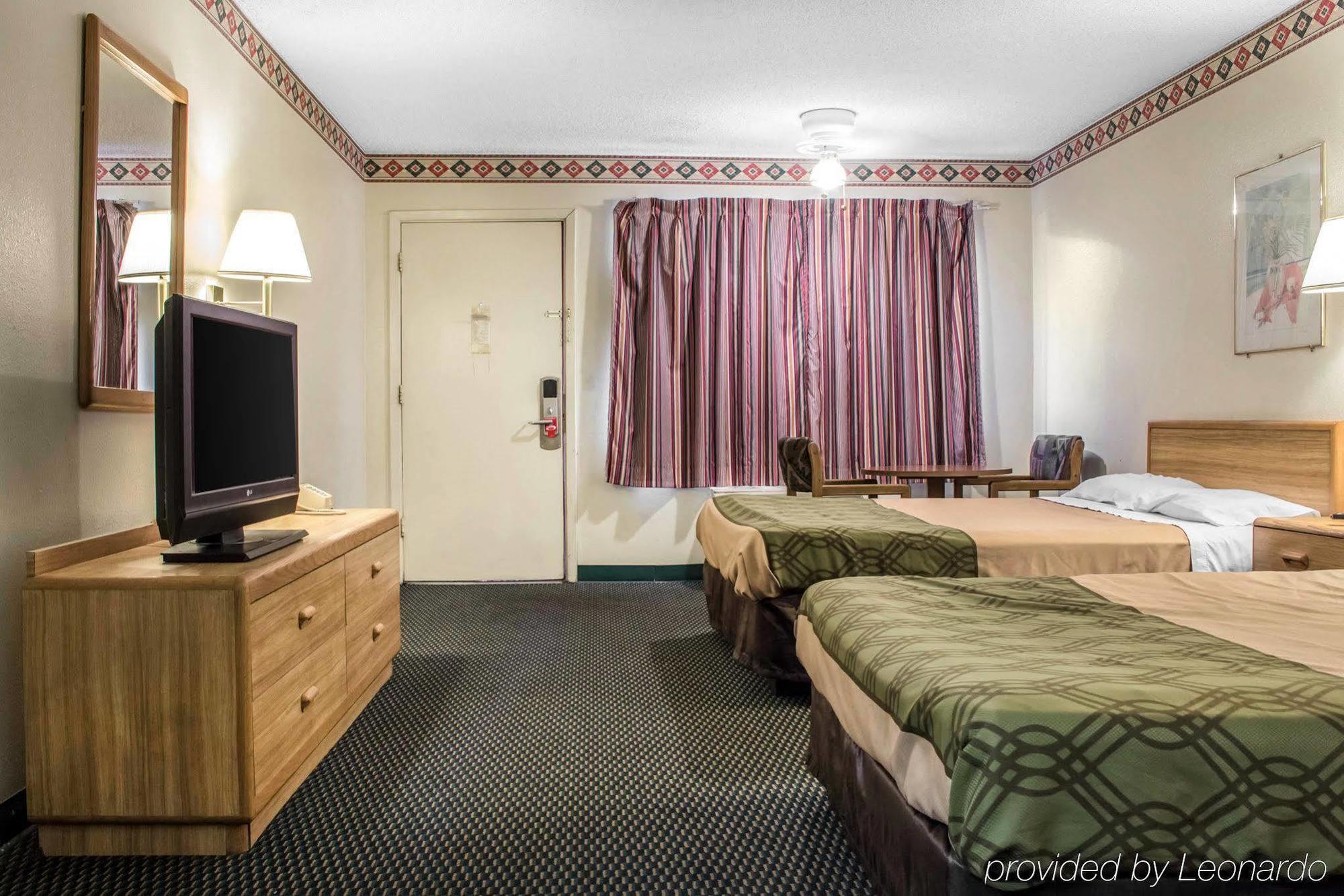Econo Lodge Тусон Екстериор снимка