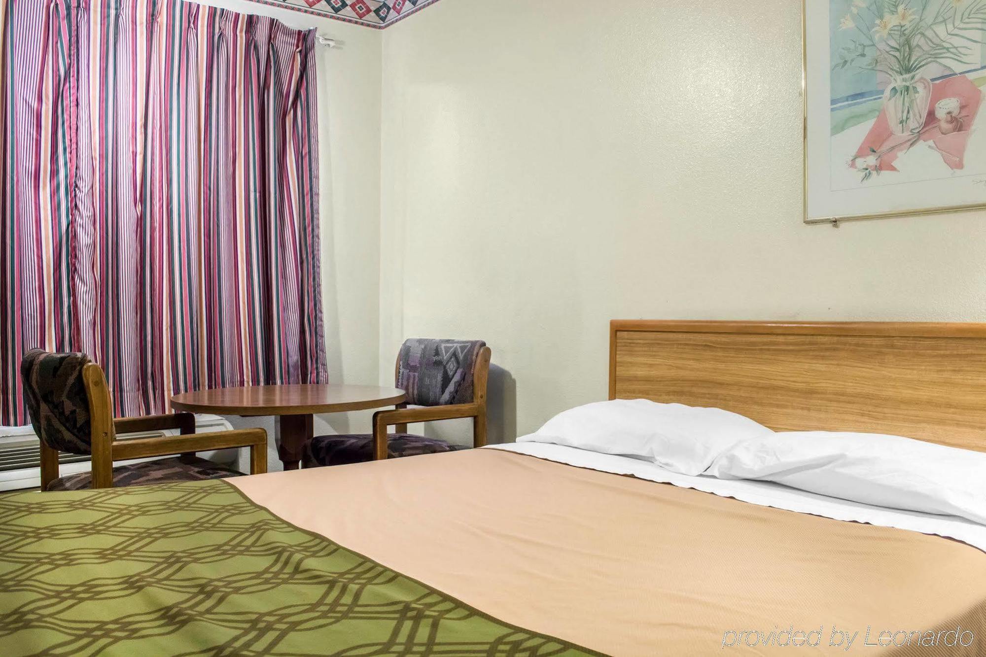 Econo Lodge Тусон Екстериор снимка