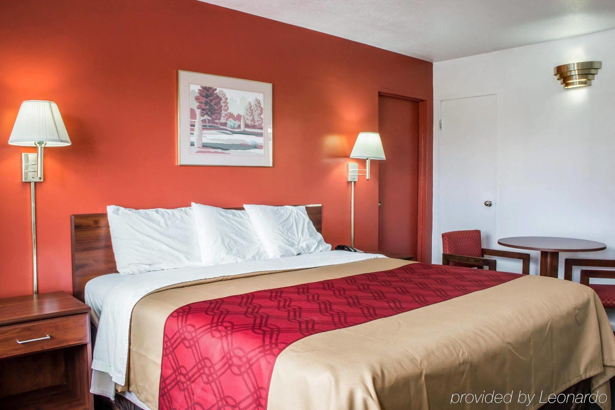 Econo Lodge Тусон Екстериор снимка
