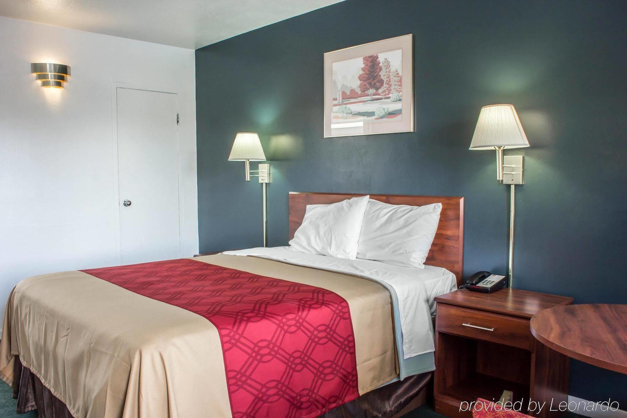 Econo Lodge Тусон Екстериор снимка